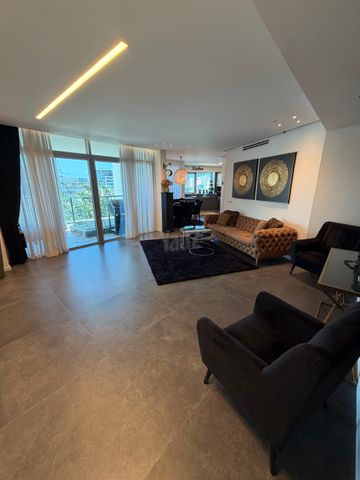 Petah Tikva, Israel 11