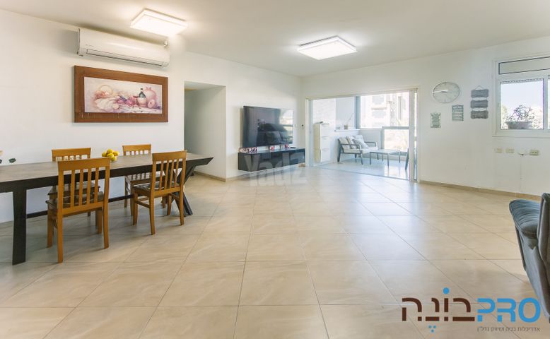 שדה נחום