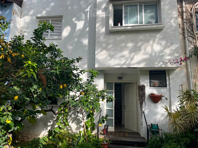 Herzliya, Israel 6