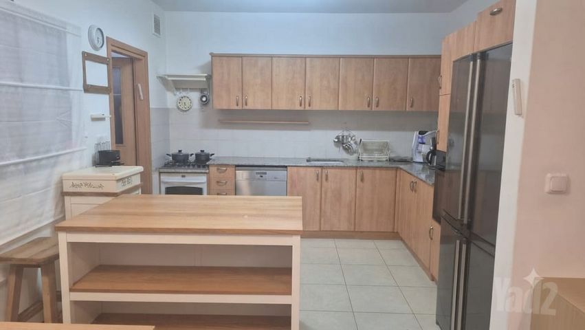 מתחם 200