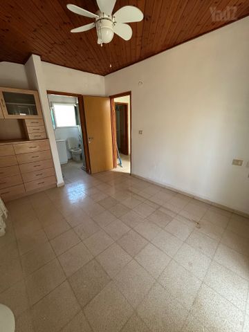 Herzliya, Israel 7