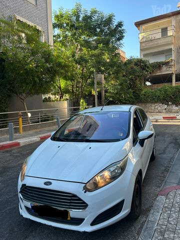 מודעת רכב פורד פיאסטה
