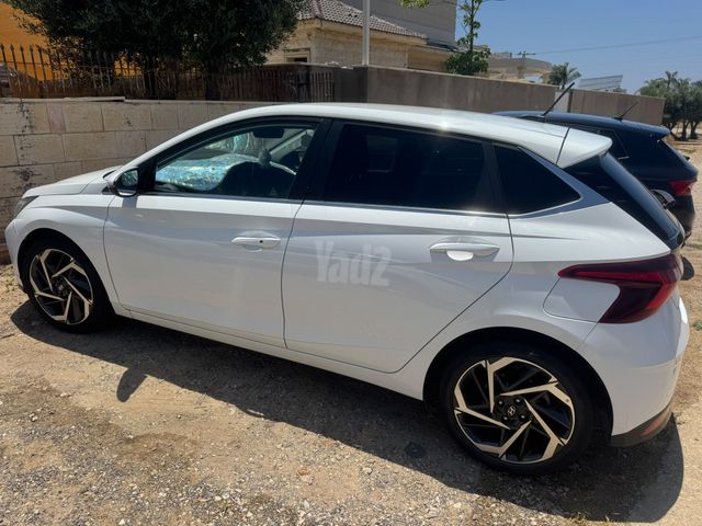 מודעת רכב יונדאי i20