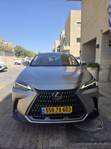 מודעת רכב לקסוס NX