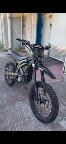 מודעת רכב סורון ULTRA BEE T