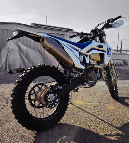 מודעת רכב הוסקוורנה FE350