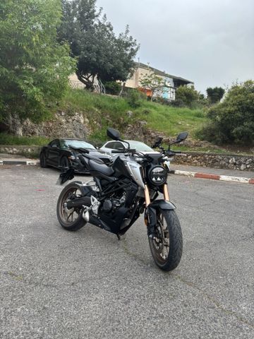 מודעת רכב הונדה CB125R