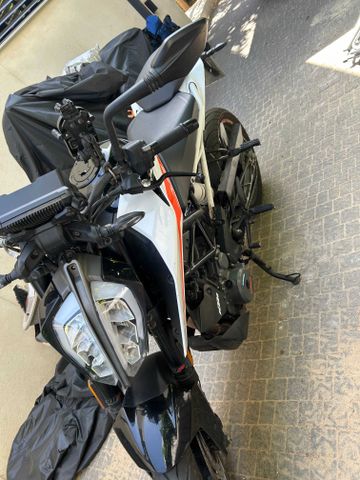 מודעת רכב KTM Naked Duke 390