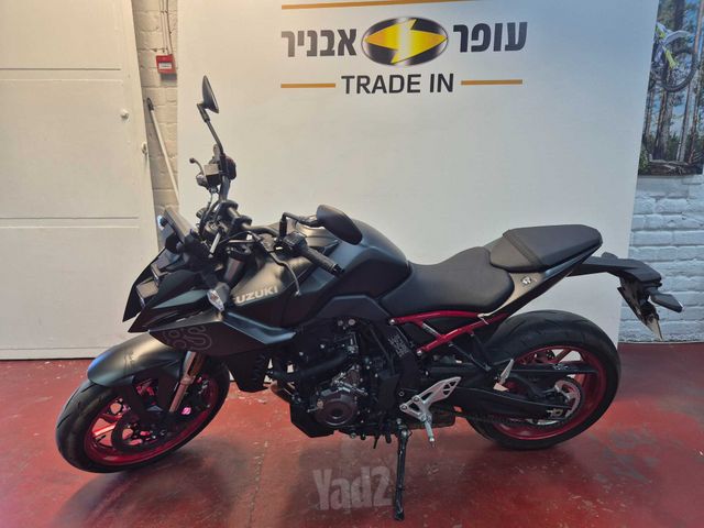 מודעת רכב סוזוקי GSX-8S
