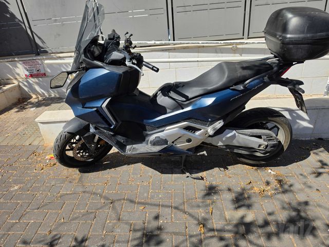 מודעת רכב הונדה FORZA750