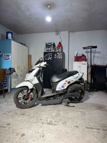 מודעת רכב סאן יאנג HD125