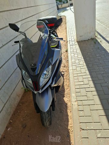 מודעת רכב קימקו דאון-טאון 350