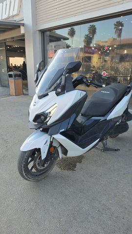 מודעת רכב סאן יאנג קרוזים 300 אלפא