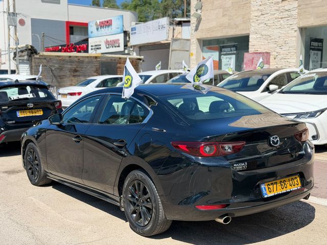 מודעת רכב מאזדה 3 1