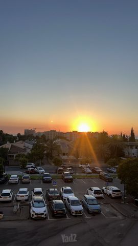 שדרות ירושלים 115