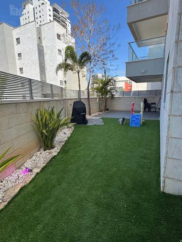 שדרות מנחם בגין 6