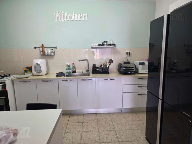 אנדריוס 4