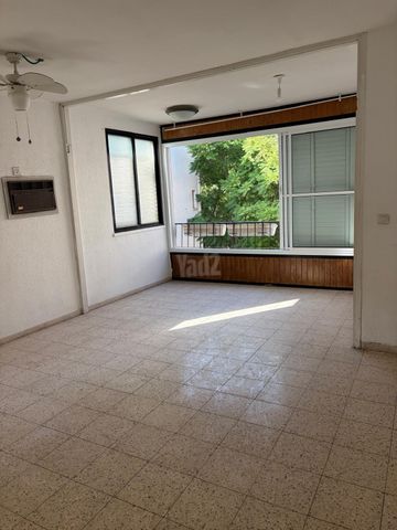 שדרות גלוסקין 31
