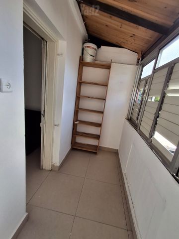 Holon, Israel 7