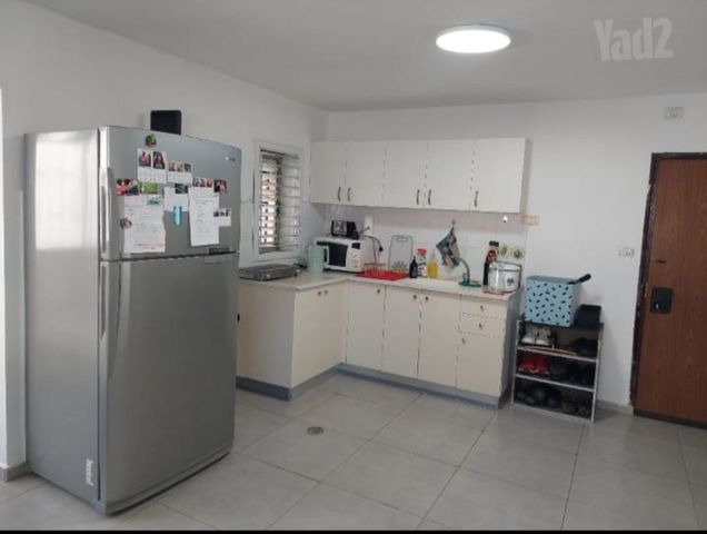 גיורא יוספטל 19