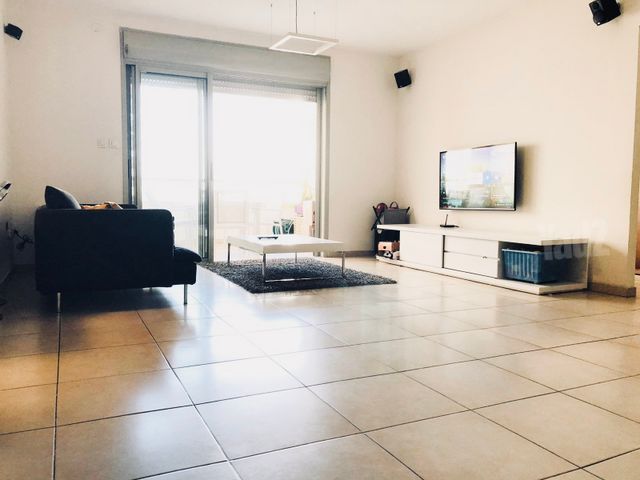 Givatayim, Israel 5