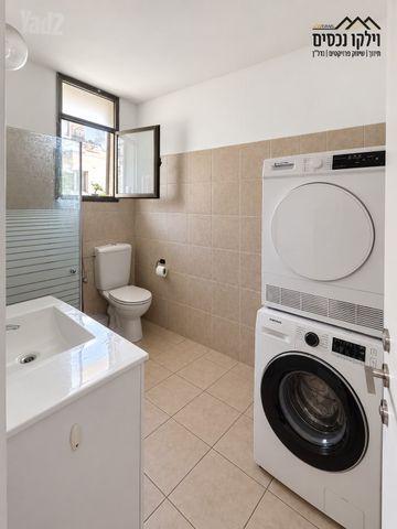Rehovot, Israel 12
