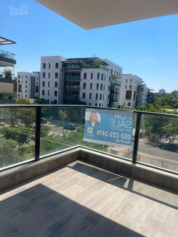Herzliya, Israel 6