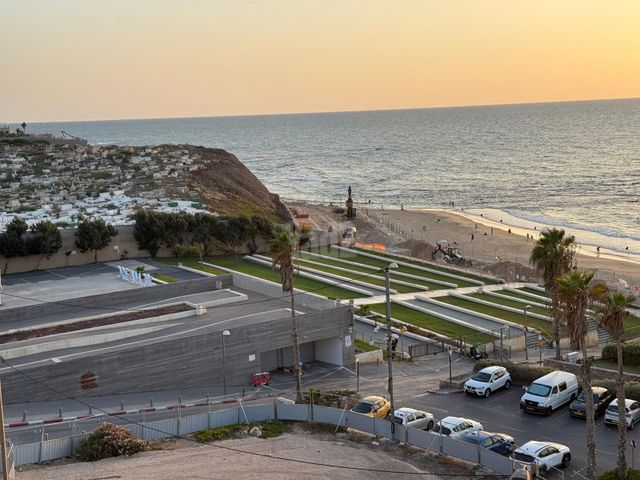 קדם 128