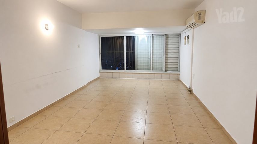 מודעת נכס, מעפילי אגוז 6, נווה חן, תל אביב יפו