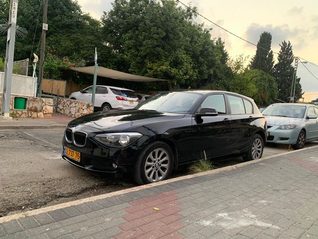 מודעת רכב ב מ וו סדרה 1