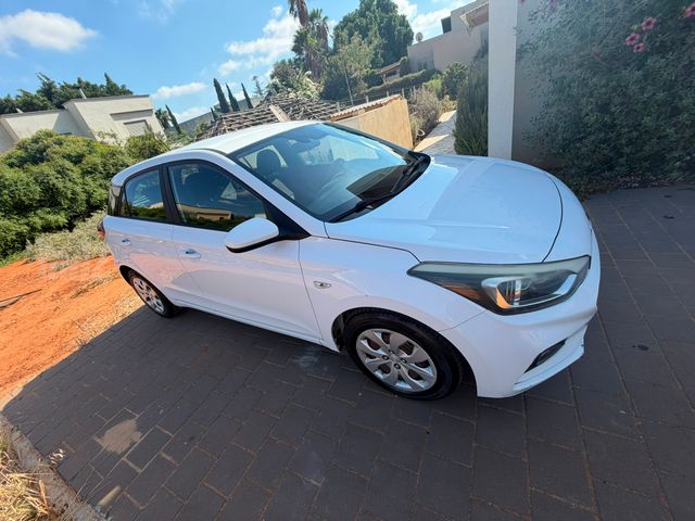 מודעת רכב יונדאי i20
