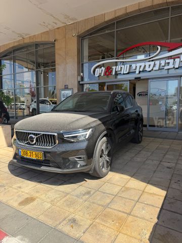 מודעת רכב וולוו XC40 1