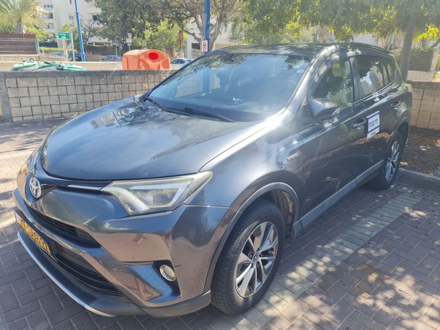 מודעת רכב טויוטה RAV4