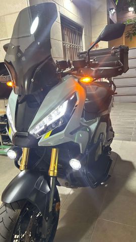מודעת רכב הונדה X-ADV750