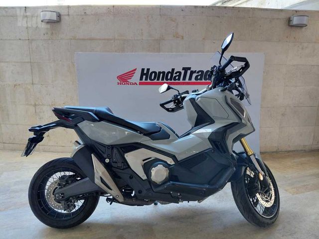 מודעת רכב הונדה X-ADV750