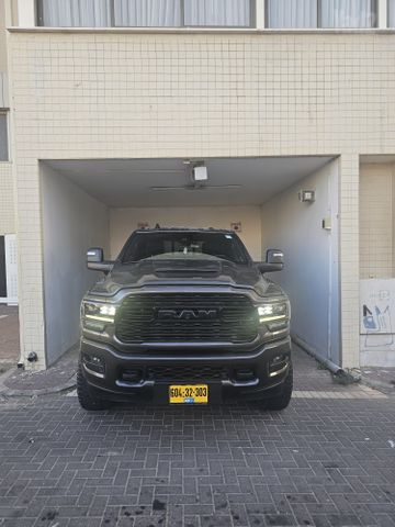 מודעת רכב דודג'