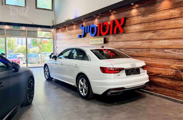 מודעת רכב אאודי A4 2