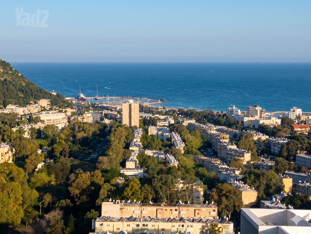 שדרות מייק ברנט 1