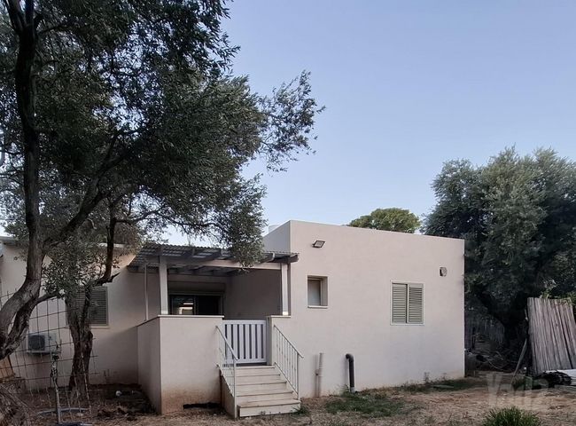 רחבת ההגשמה 1