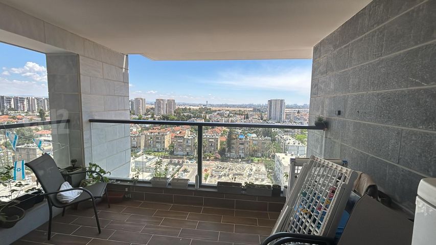 הכלנית 3