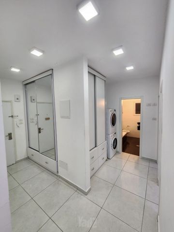 Ramat Gan, Israel 7