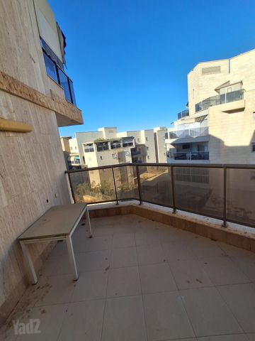 נחום שריג 23