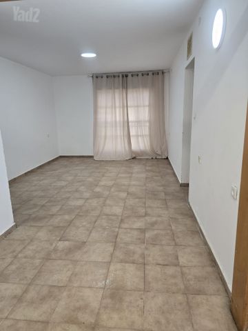 משה שרת 48