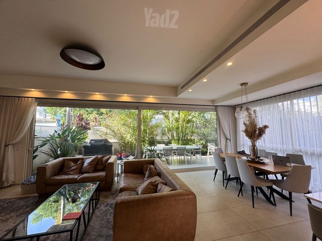 Tel Aviv-Yafo, Israel 10