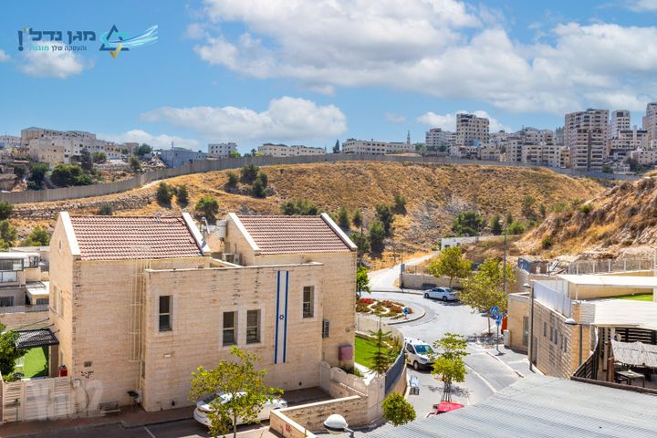 פסגת זאב