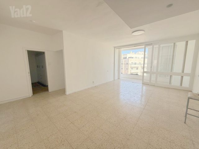 פרישמן 