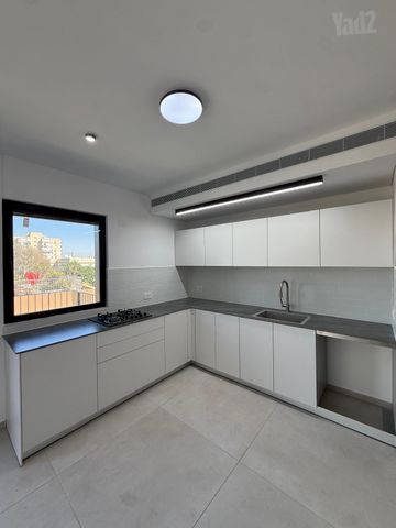 Tel Aviv-Yafo, Israel 12