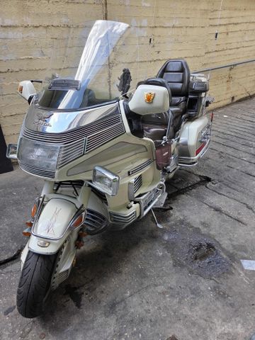 מודעת רכב הונדה GL1500 גולד-ווינג