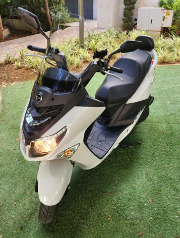 מודעת רכב סאן יאנג ג'וי רייד 125