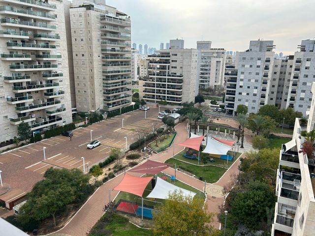 הרב נריה 3